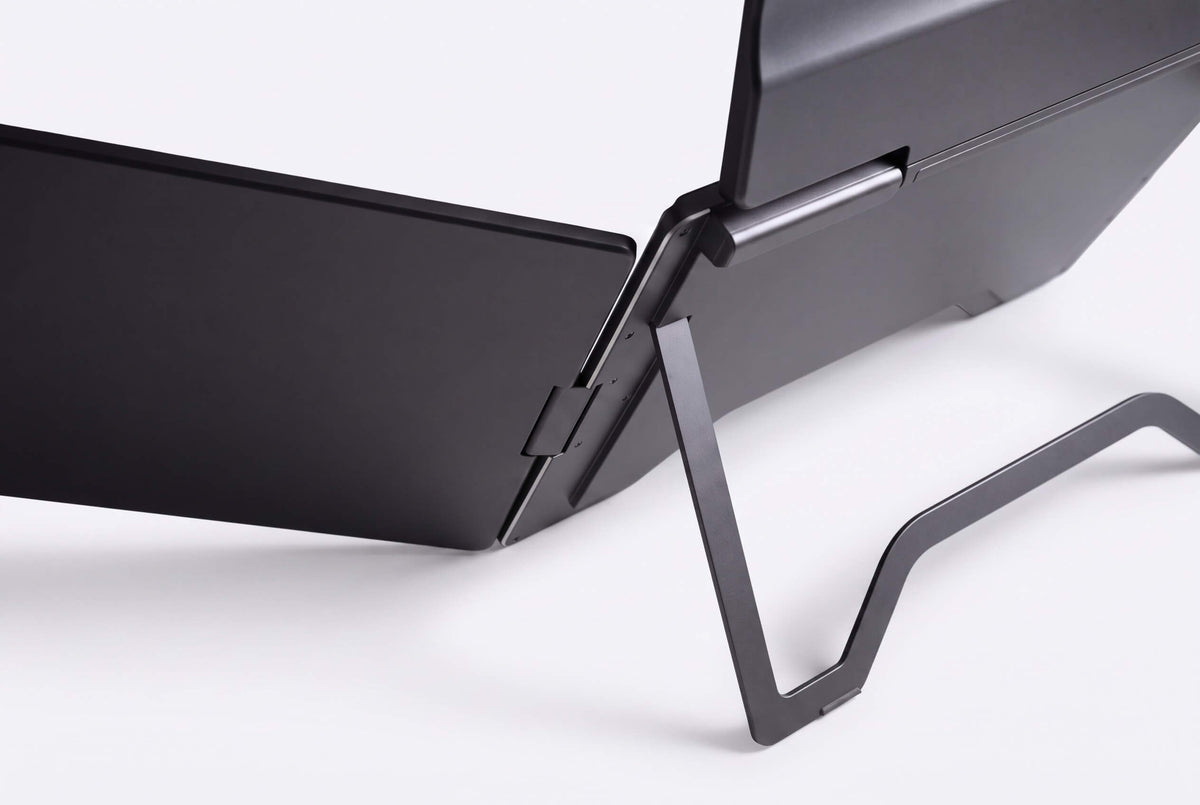 Close-up of the MagHub Quad  folding hinge system