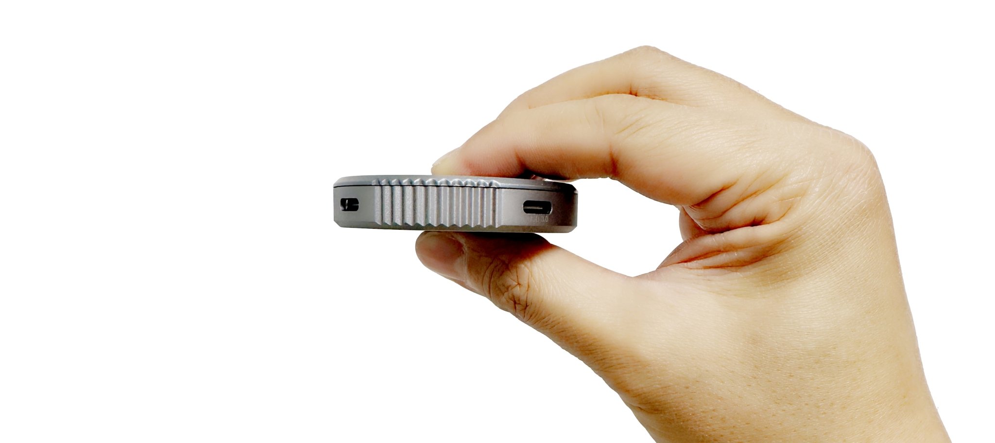 MagHub Go Portable SSD Magnetic Hub for Anytime, Anywhere - Preorder Now - INVZI