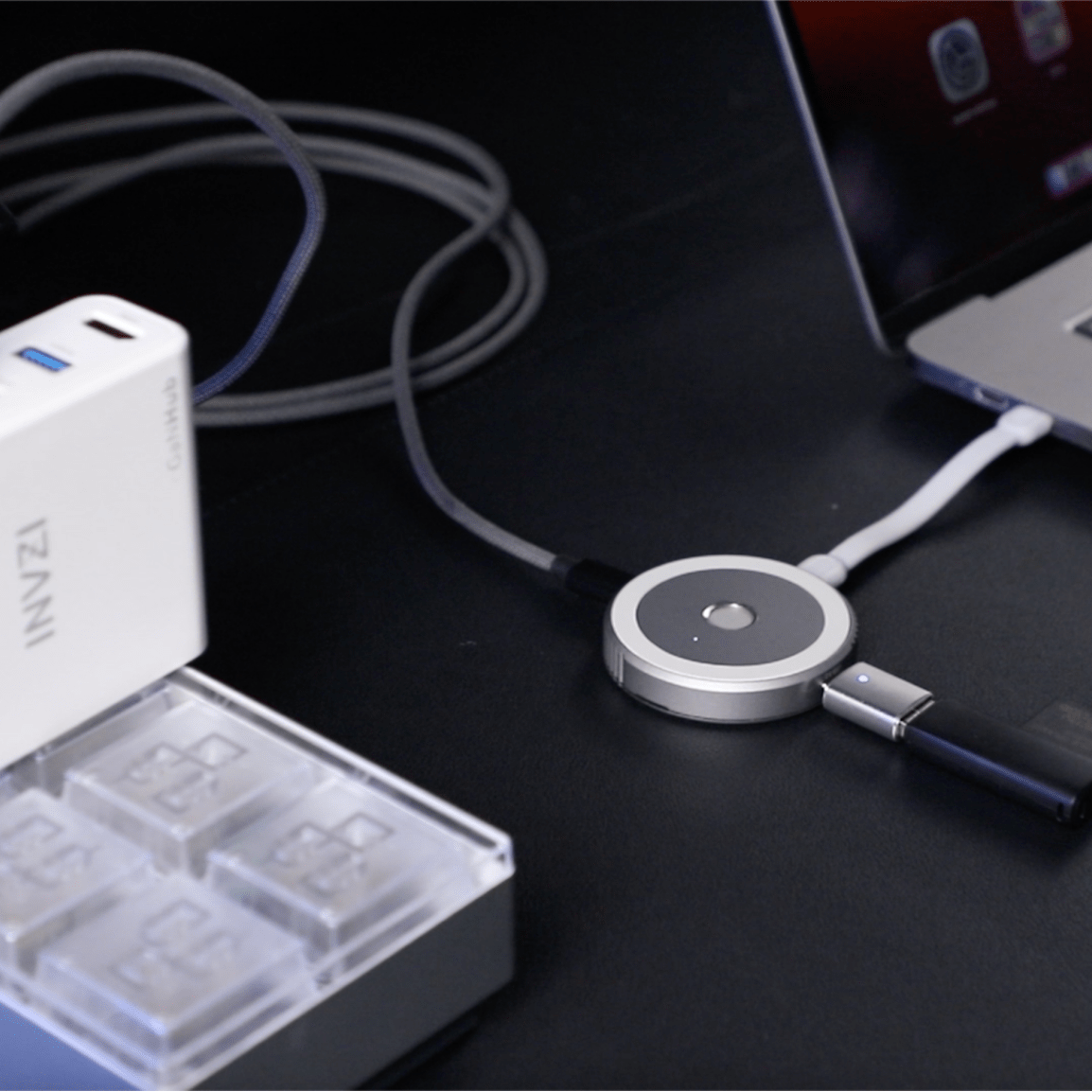 MagHub Go Portable SSD Magnetic Hub for Anytime, Anywhere - Preorder Now - INVZI