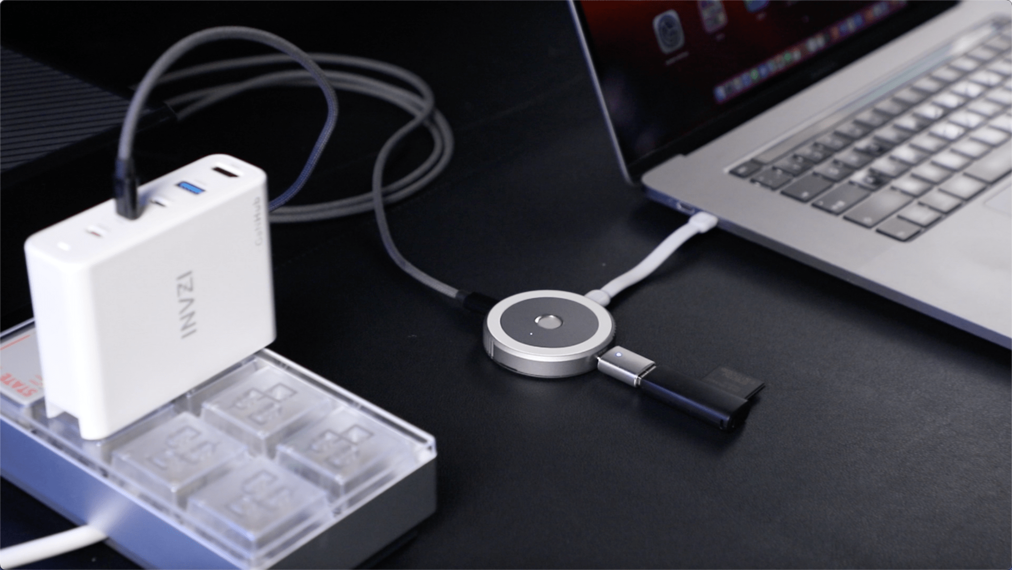 MagHub Go Portable SSD Magnetic Hub for Anytime, Anywhere - Preorder Now - INVZI